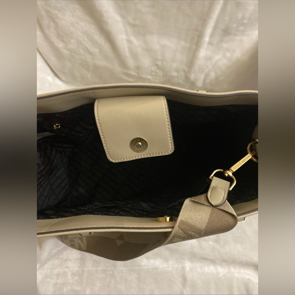 Steve Madden Women's Crossbody Bag - Picture 4 of 7